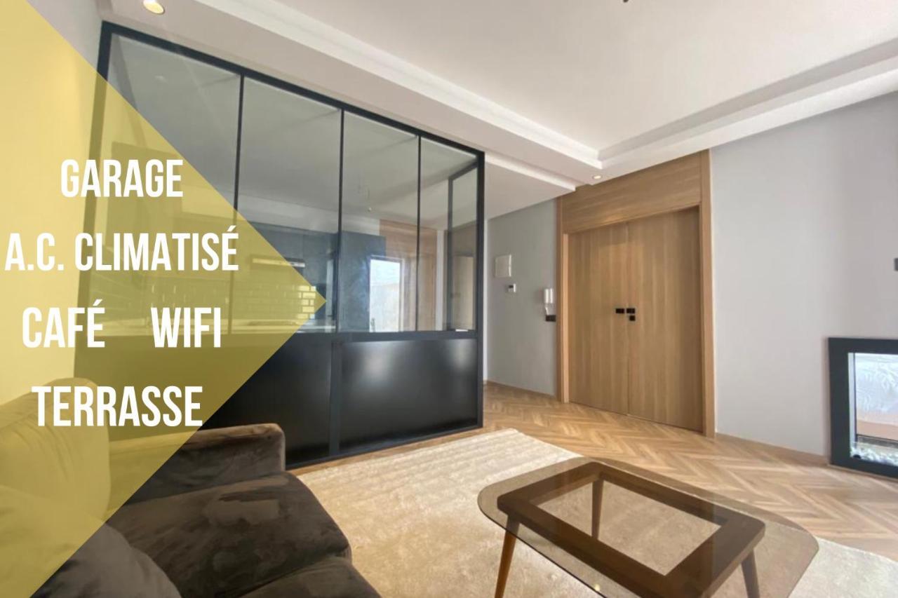 Spacious New 1-bedroom Unit In Downtown W Terrace And Free Parking Apartamento