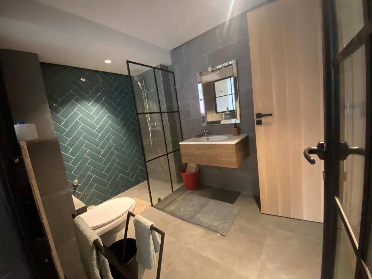 Spacious New 1-bedroom Unit In Downtown W Terrace And Free Parking Apartamento Casablanca